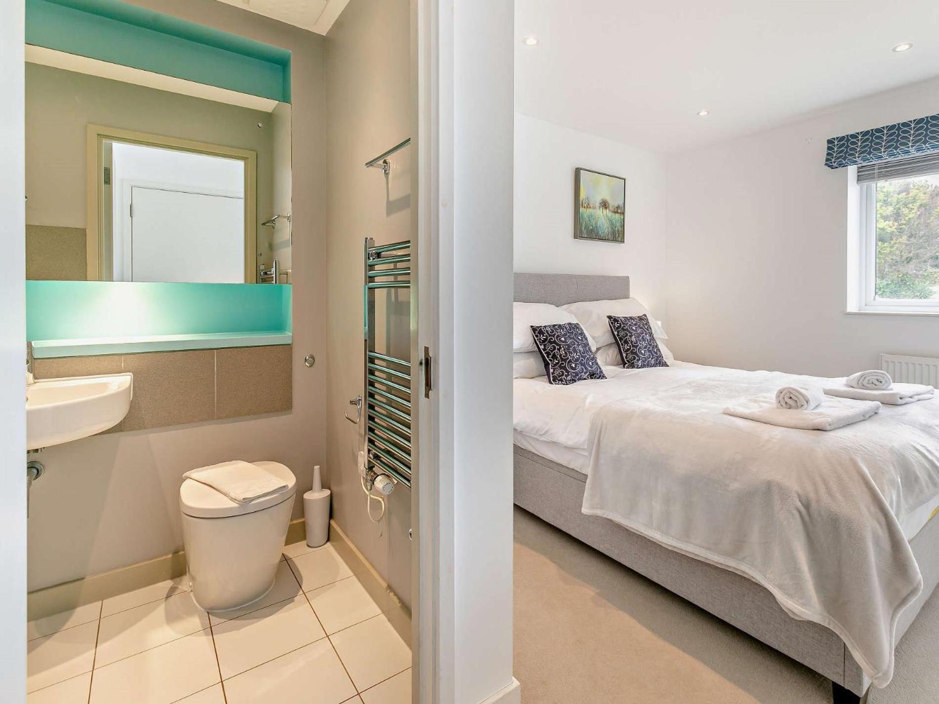 2 Bed In Newquay 40441